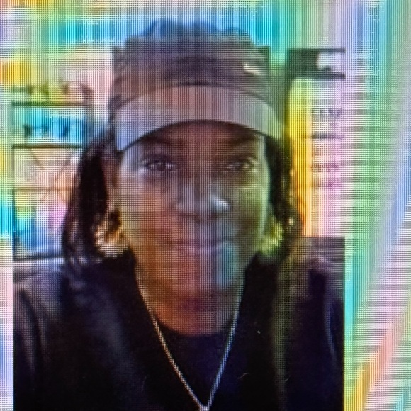 Meet your Posher, Roslyn - Picture 1 of 1